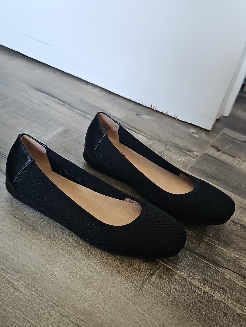Naturalizer Rayanna Black Women's Mesh Tissu Slip-On Ballet Flats Size 6.5 - Picture 2 of 8